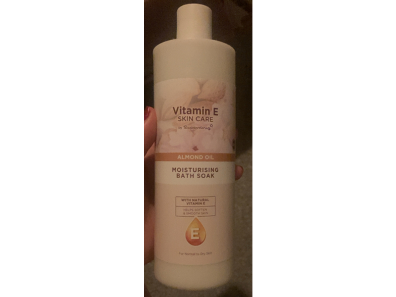 Superdrug Moisturising Bath Soak, Vitamin E & Almond Oil, 500 mL