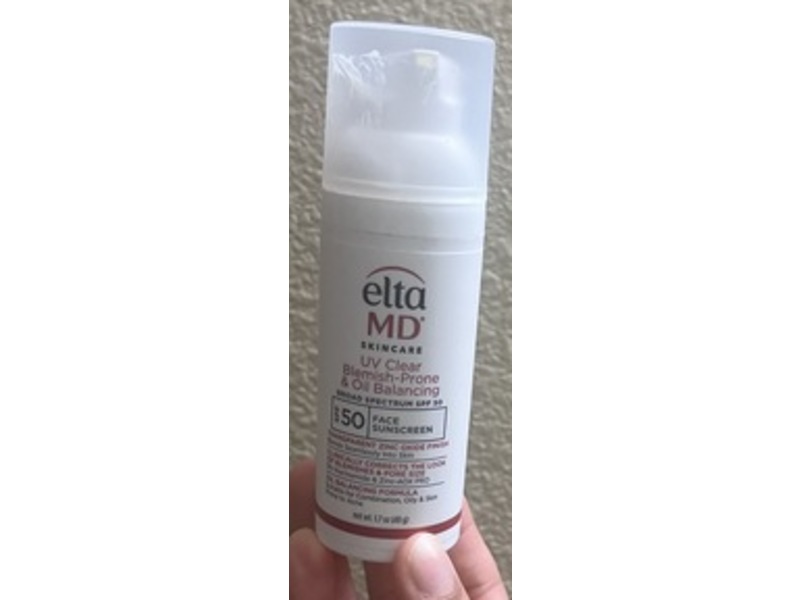 EltaMD Skincare UV Clear Blemish-Prone & Oil Balancing Face Sunscreen, SPF 50, 1.7 oz/48 g