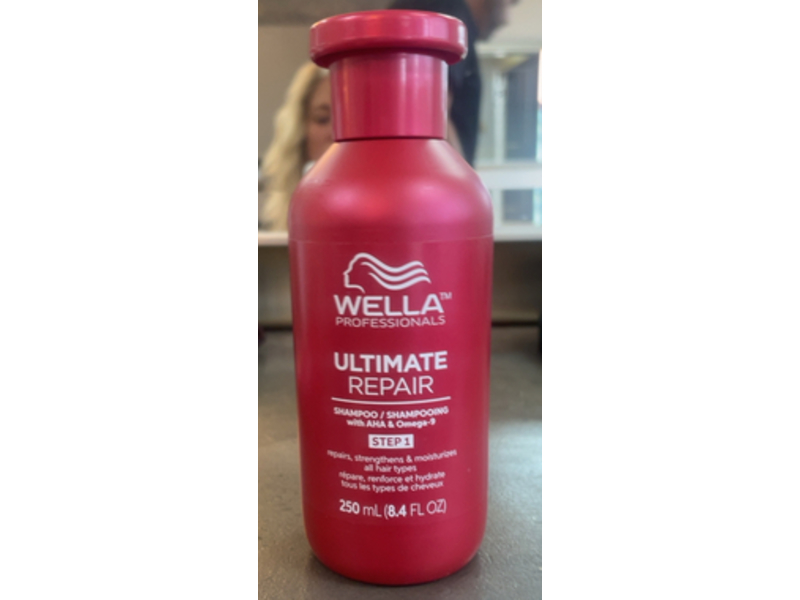Wella Professionals Ultimate Repair Shampoo, Aha & Omega-9, 8.4 fl oz/250 mL