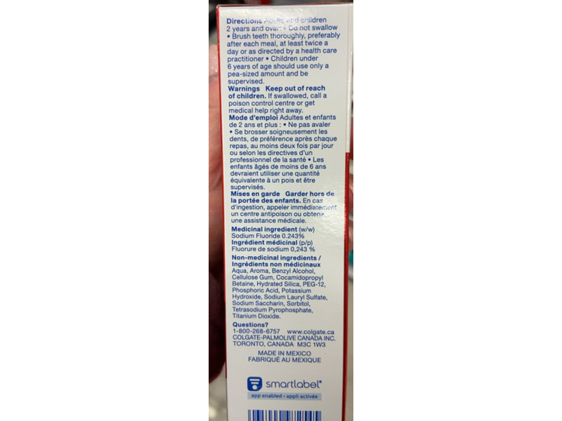 Colgate Optic White Stain Fighter Whitening Toothpaste, Clean Mint, 90 mL