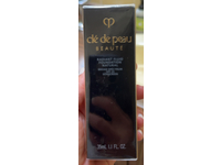 Cle De Peau Radiant Fluid Foundation Natural, I10 Very Light Ivory, SPF 25, 1.1 fl oz/35 mL - Image 3