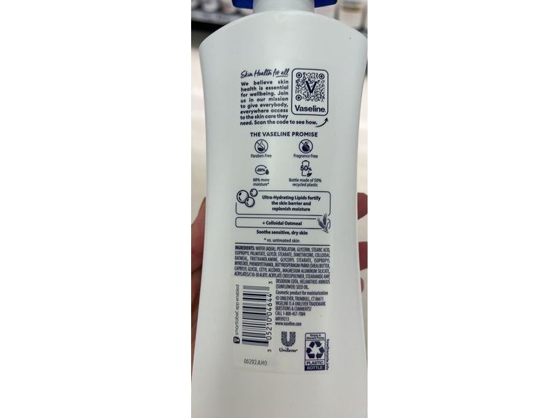 Vaseline Sensitive Skin Relief Body Lotion, Colloidal Oatmeal, 20.3 fl oz/600 mL