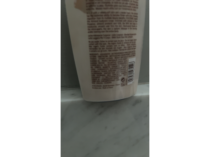 L'Occitane en Provence Moisturizing & Smoothing Milk Veil, Almond, 8 fl oz/240 mL