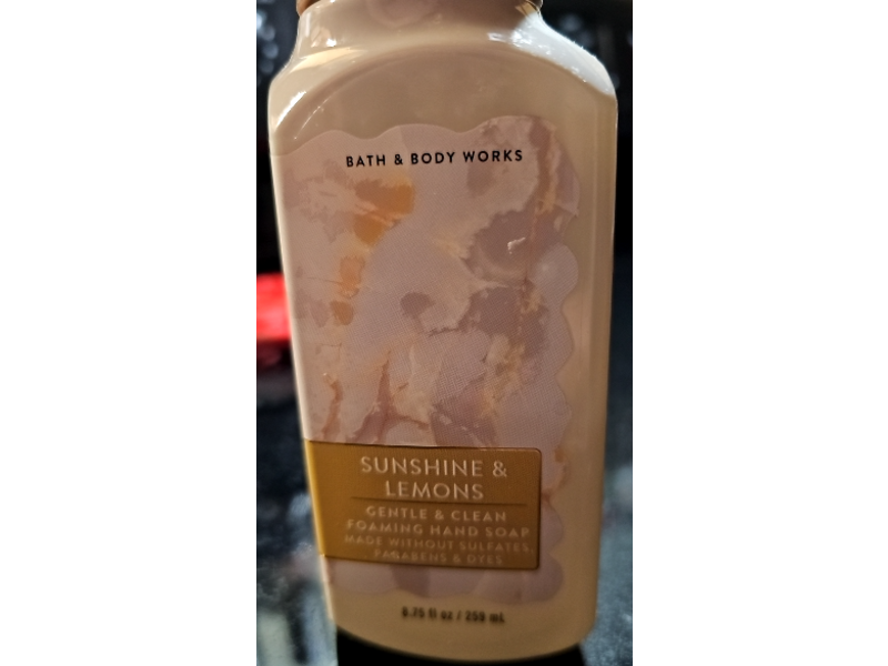 Bath & Body Works Gentle & Clean Foaming Hand Soap, Sunshine & Lemons, 8.75 fl oz/ 259 mL