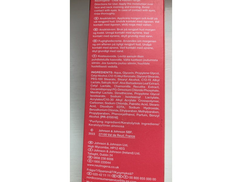 Neutrogena Clear & Radiant Moisturiser, Pink Grapefruit Fragrance, 50 mL