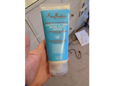 Sheamoisture Smooth & Tame Blow Out Creme, Argan Oil, Almond Milk, Color Safe, 6 fl oz/117 mL