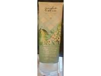Bath & Body Works Ultimate Hydration Body Cream, Gingham Fresh, 8 oz/226 g - thumbnail 2
