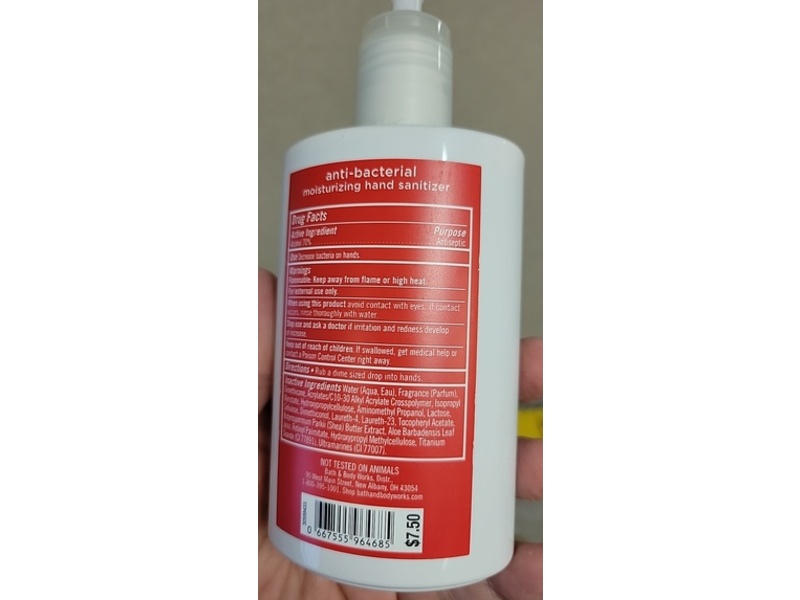 Bath & Body Works Anti Bacterial Moisturizing Hand Sanitizer, Japanese Cherry Blossom, 7.6 fl oz/225 mL