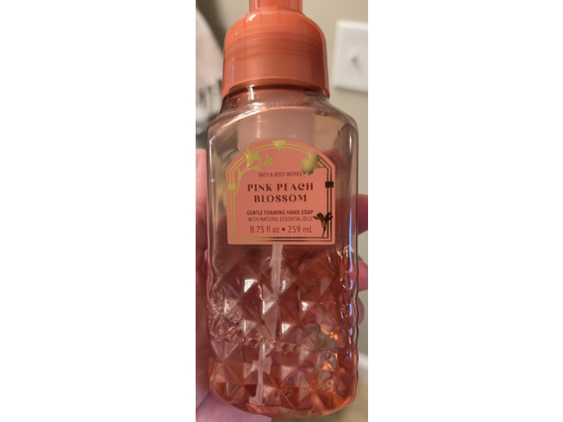 Bath & Body Works Gentle Foaming Hand Soap, Pink Peach Blossom, 8.75 fl oz/259 mL
