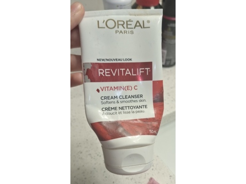 L'oreal Paris Revitalift Cream Cleanser, Vitamin C, 150 mL