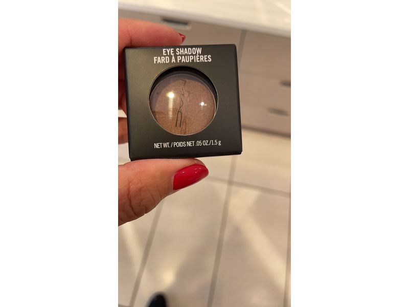 M.A.C Eyeshadow Sable