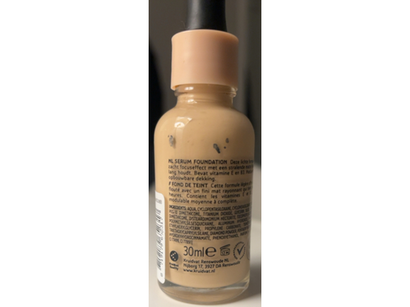 Kruidvat Stay With Me Radiant Matte Serum Foundation, SPF 15, 10 W Fairy Nude, 30 mL