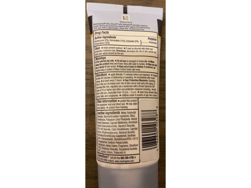 Neutrogena Ultra Sheer Dry-Touch Sunscreen Lotion, SPF 70, Oxybenzone Free, 3.0 fl oz/88 mL