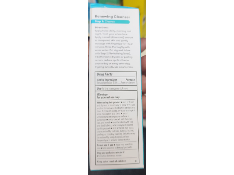 Proactiv Renewing Cleanser Acne Medicated Solution, Step 1, 4 fl oz/120 mL