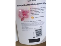 Olay Fresh Radiance Body Wash, Rose Water & Sweet Nectar, 35 fl oz/1.03 L - Image 4