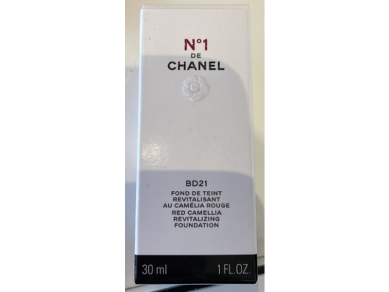 Chanel No.1 Red Camellia Revitalising Foundation, BD21, 1 fl oz/30 mL