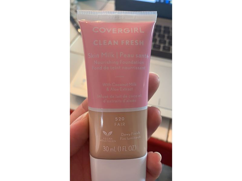 Covergirl Clean Fresh Skin Milk, Fair 520, 30 mL