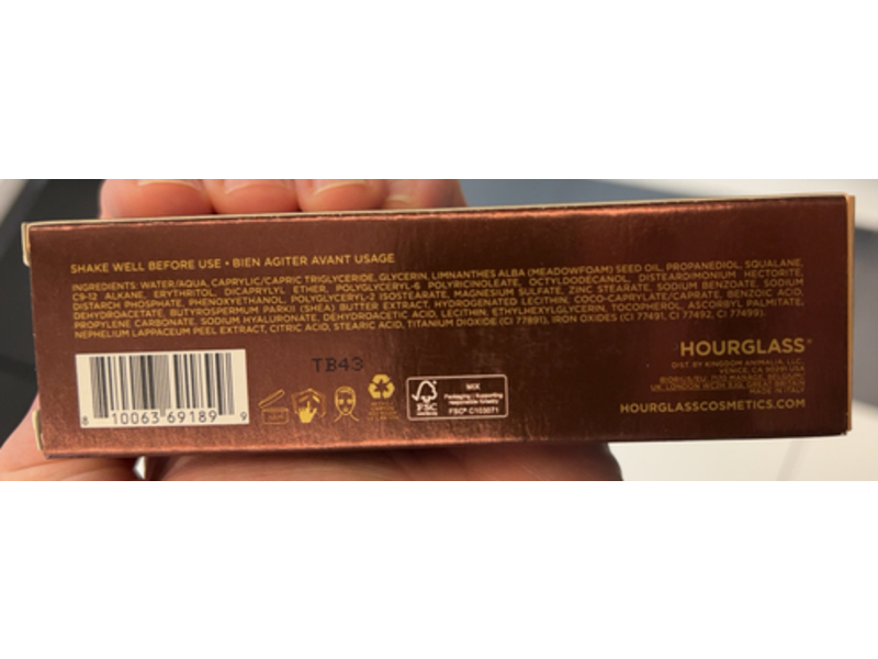 Hourglass Veil Hydrating Skin Tint, 2, 1.1 fl oz/35 mL