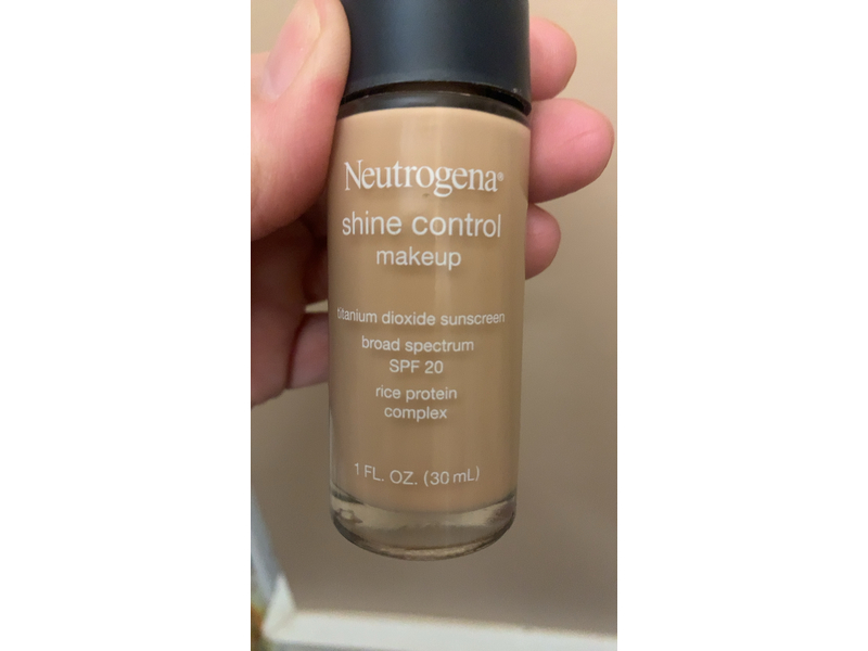 Neutrogena Healthy Skin Liquid Makeup, SPF 20, 70 Fresh Beige, 1 fl oz/30 mL