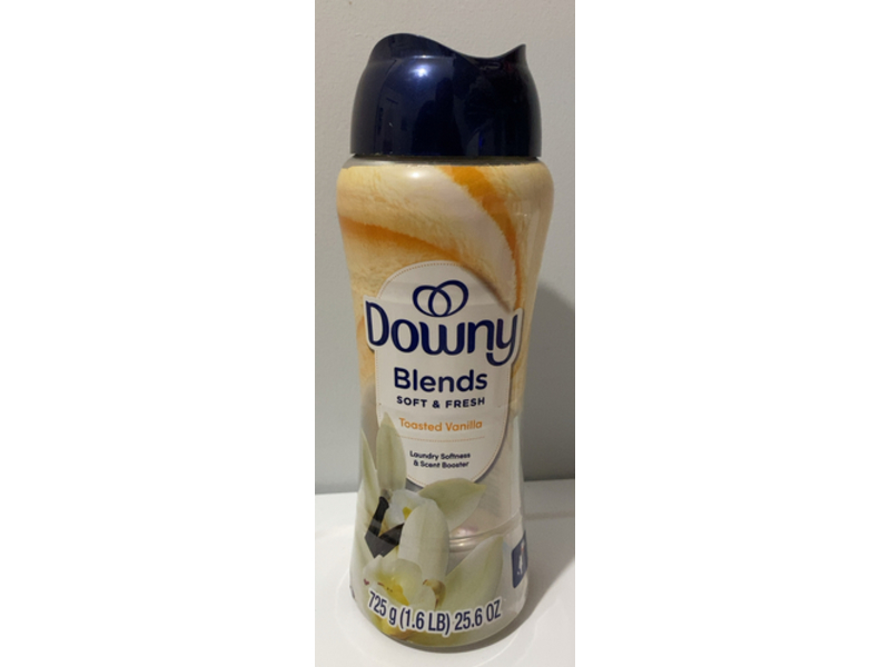 Downy Blends Soft & Fresh Laundry Softness & Scent Booster, Toasted Vanilla, 25.6 oz/725 g