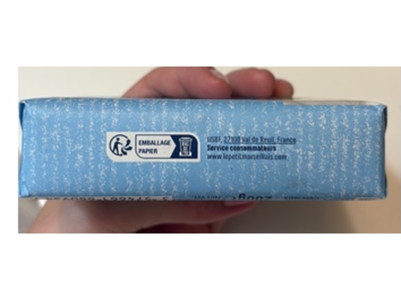 Le Petit Marseillais Extra-Gentle Milk Soap, 200 g