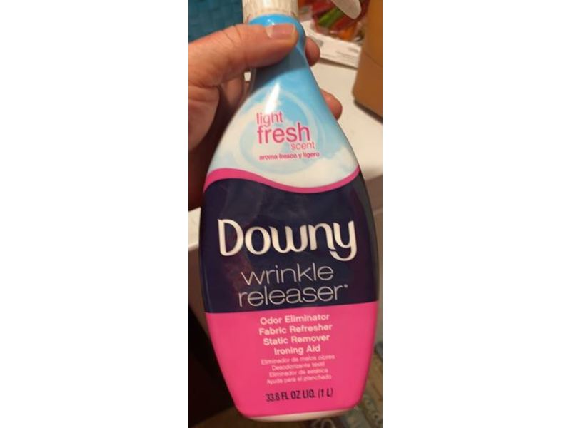 Downy Wrinkle Releaser Fabric Spray, Light Fresh, 33.8 fl oz/1 L, Pack Of 2