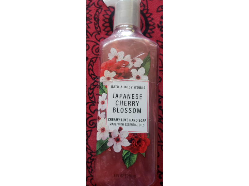 Bath & Body Works Japanese Cherry Blossom Creamy Luxe Hand Soap, 8 fl oz/236 ml