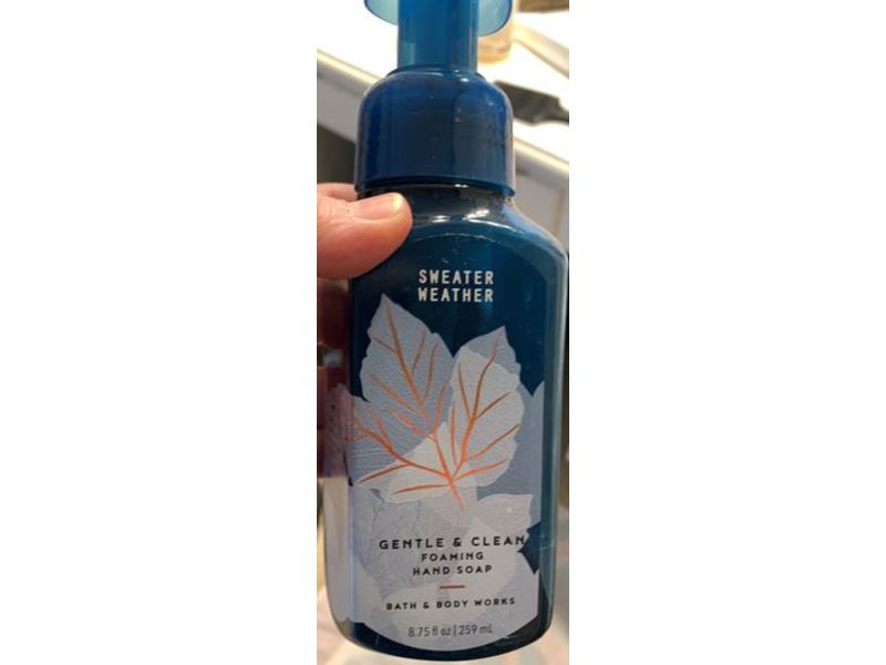 Bath & Body Works Gentle & Clean Foaming Hand Soap, Sweater Weather, 8.75 fl oz/259 mL