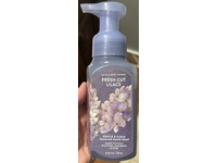 Bath & Body Works Gentle & Clean Foaming Hand Soap, Fresh Cut Lilacs, 8.75 fl oz/259mL - thumbnail 2