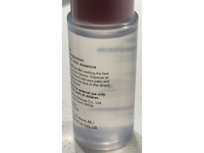 Hanskin Real Complexion Hyaluron Skin Essence, 1.01 fl oz/30 mL