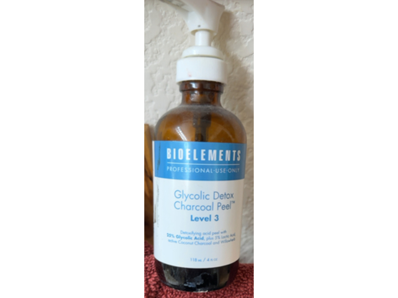 Bioelements Glycolic Detox Charcoal Peel, Level 3, 4 fl oz/118 mL