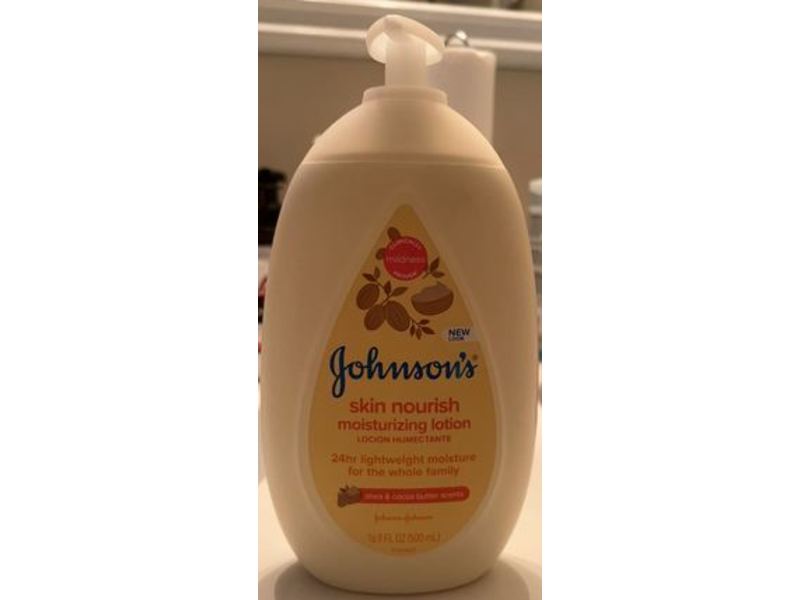 Johnson's Skin Nourish Moisturizing Lotion, Shea & Cocoa Butter Scents,16.9 fl oz/500 mL