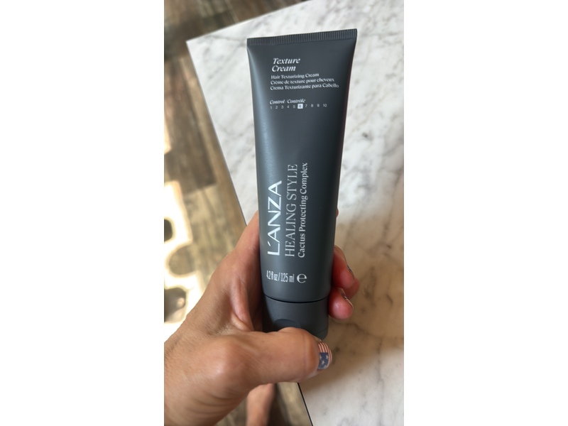 L'ANZA Healing Moisture Conditioner, Kukui Hydrating Complex, 8.5 fl oz/250 mL
