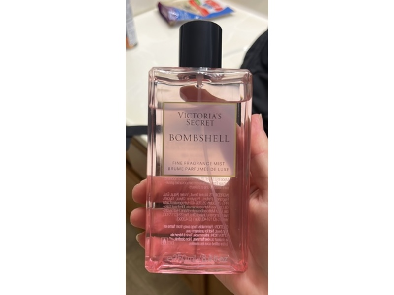 Victoria's Secret Fine Fragrance Mist, Bombshell, 8.4 fl oz/250 mL