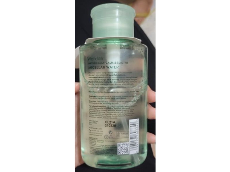 Wardah Micellar Water, Calm & Soothe, 240 mL