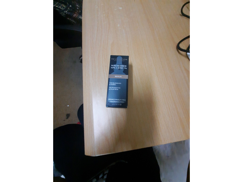 Revolution Skincare Blemish & Pore Refining Serum - 10% Niacinamide and 1% Zinc, Targets Blemishes and Large Pores, Vegan & Cruelty Free, 30ml