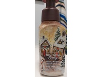 Bath & Body Works Gentle Foaming Hand Soap, Cozy Winter Cottage, 8.75 fl oz/259 mL - Image 3
