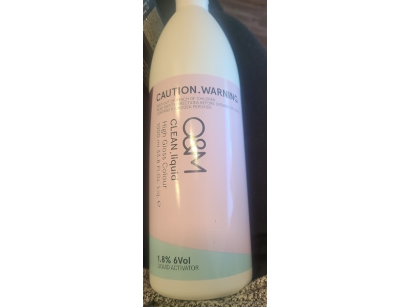 O&M Clean Liquid High Gloss Colour Activator, 1.8% 6 Vol, 33.8 fl oz/1000 mL