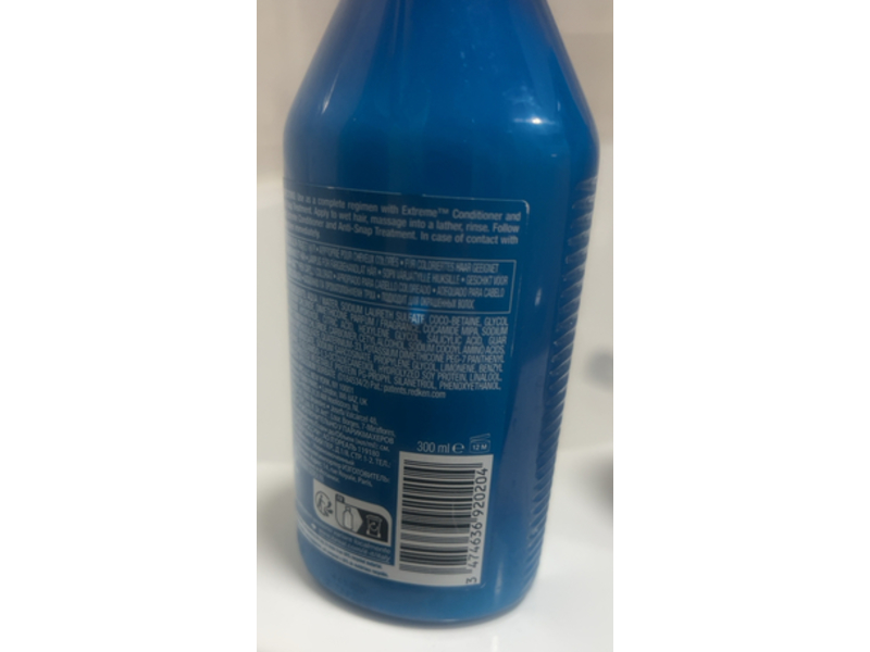 Redken Extreme Strength Repair Shampoo, 10.1 fl oz/300 mL
