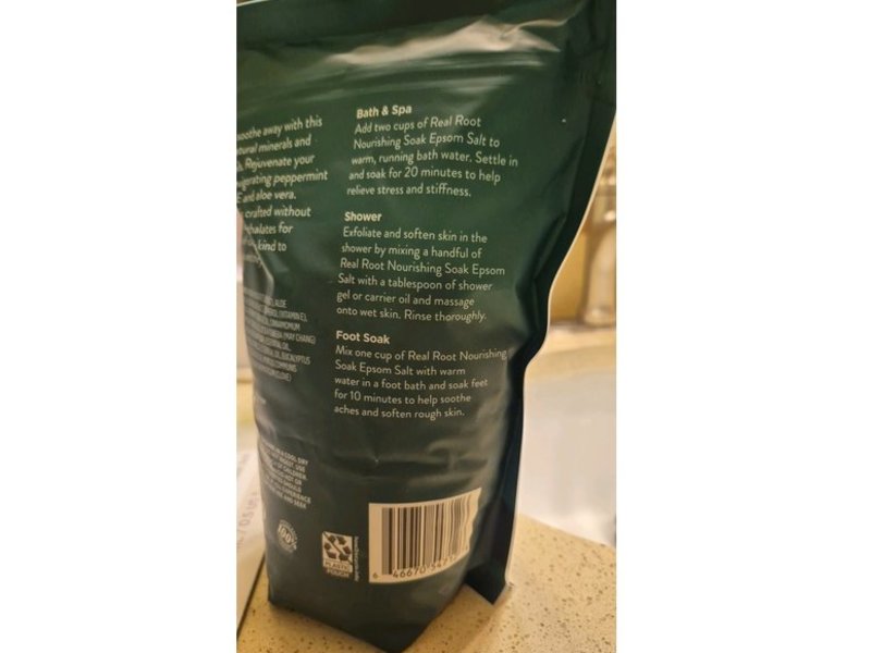 Real Root Nourishing Soak Epsom Salt, Aloe Vera, Vitamin E & Peppermint, 32 oz/907 g