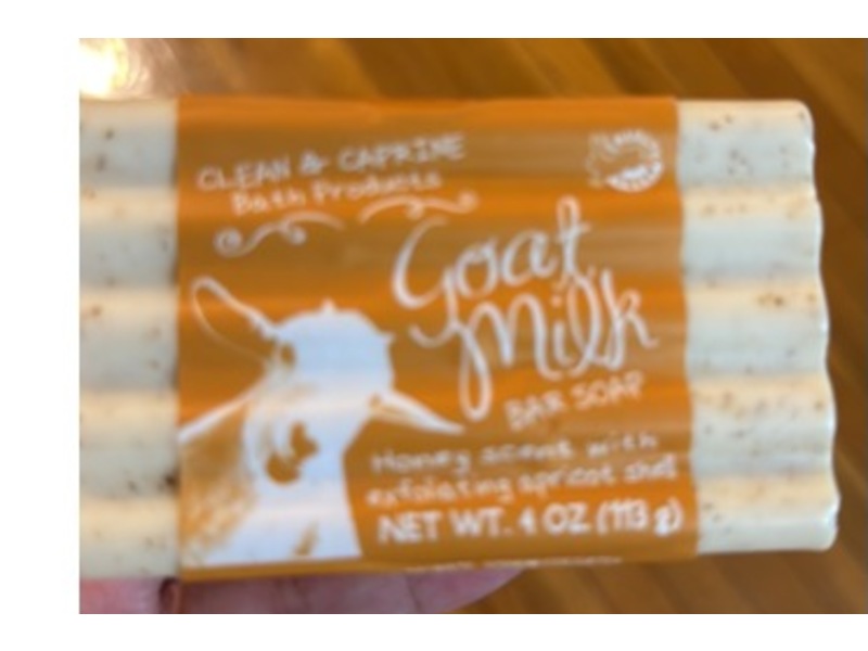 San Francisco Saltt Company Clean & Caprine Goat Milk Bar Soap, Honey Scent + Exfoliating Apricot Shell, 4 oz/113 g