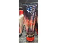 Bath & Body Works Forever Red Body Cream, Vanilla Rum, 8 oz/226 g - Image 3