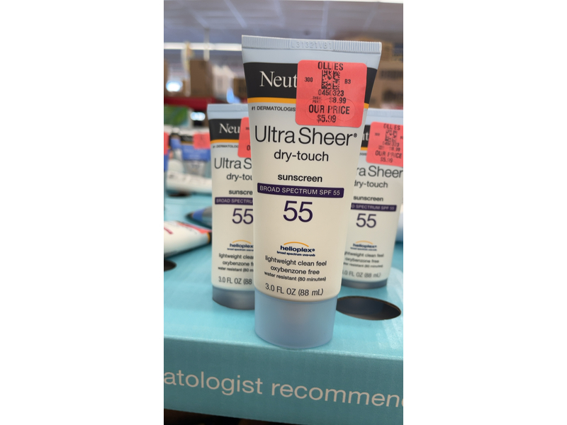 Neutrogena Ultra Sheer Dry-Touch Sunscreen, SPF 55,3.0 fl oz/88 mL