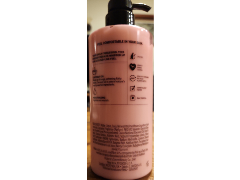 Pink Hydrating Body Lotion, Coconut Oil, 14 fl oz/414 mL