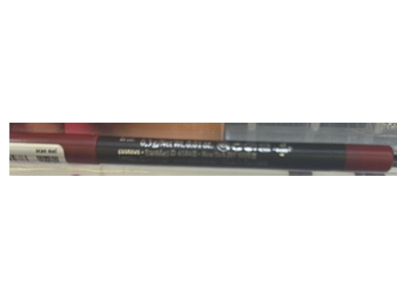Essence 8h Matte Comfort Lip Liner, 08 Dark Berry, 0.01 oz/0.3 g
