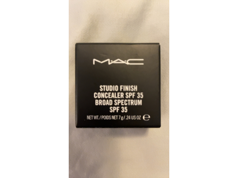MAC Studio Finish Concealer, Nw15, SPF 35, 0.24 oz/7 g