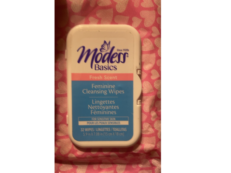 Modess Basics Feminine Cleansing Wipes, Fresh Scent, 32 Count