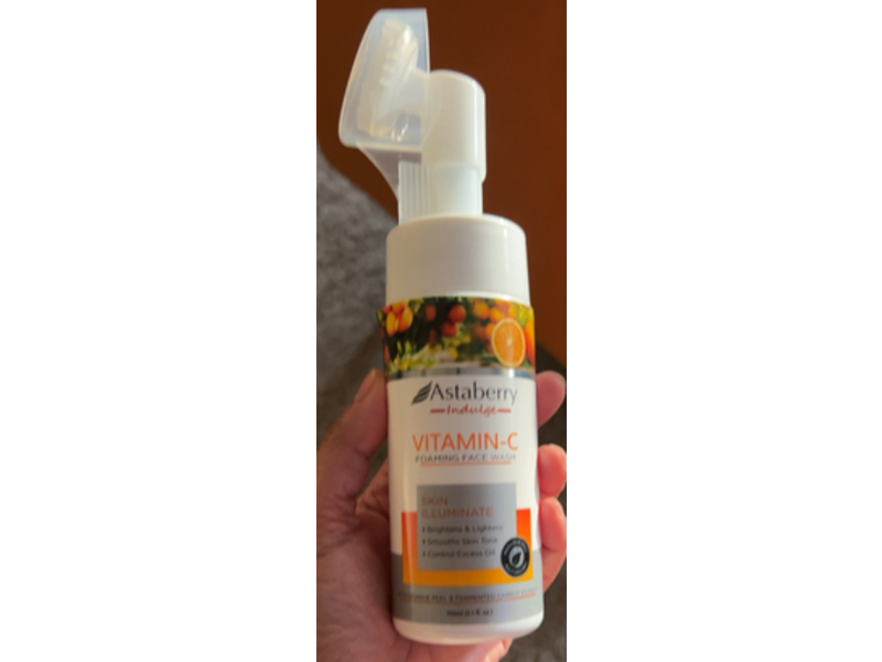 Astaberry Indulge Foaming Face Wash, Vitamin C, 5.1 fl oz/150 mL