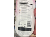 Olay Fresh Radiance Body Wash, Strawberry & Mint, 22 fl oz/650 mL - thumbnail 3