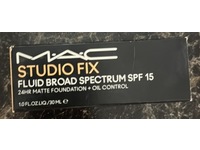 M.A.C Studio Fix Fluid 24Hr Matte Foundation + Oil Control, SPF 15, NC27, 1 fl oz/30 mL - Image 3